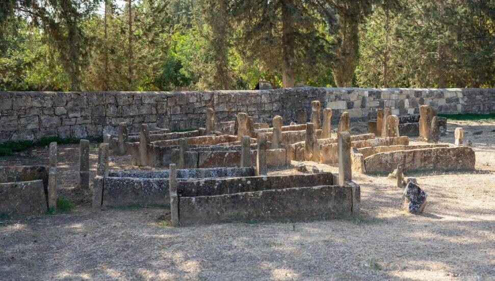 Tarihi Türk mezarlıkları ve şehitliklerin korunmasına yönelik çalışmalar sürüyor