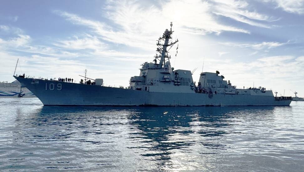 ABD Donanması’na ait USS Jason Dunham Limasol’a demirledi: Kıbrıs’a ilk ziyareti