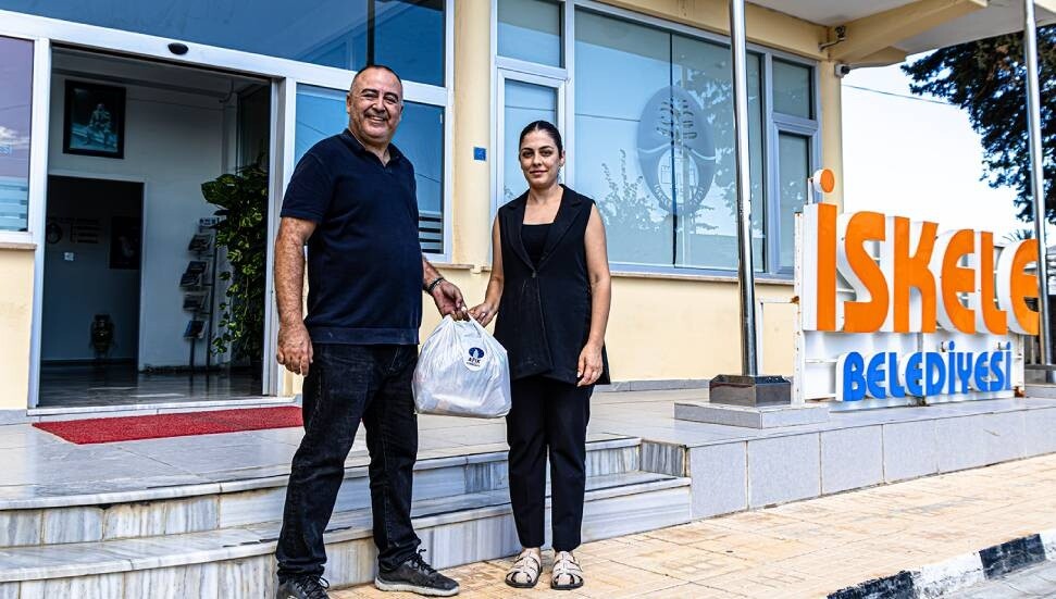 Afik for the Community’den İskele Belediyesi’ne 100 gıda kolisi bağışı
