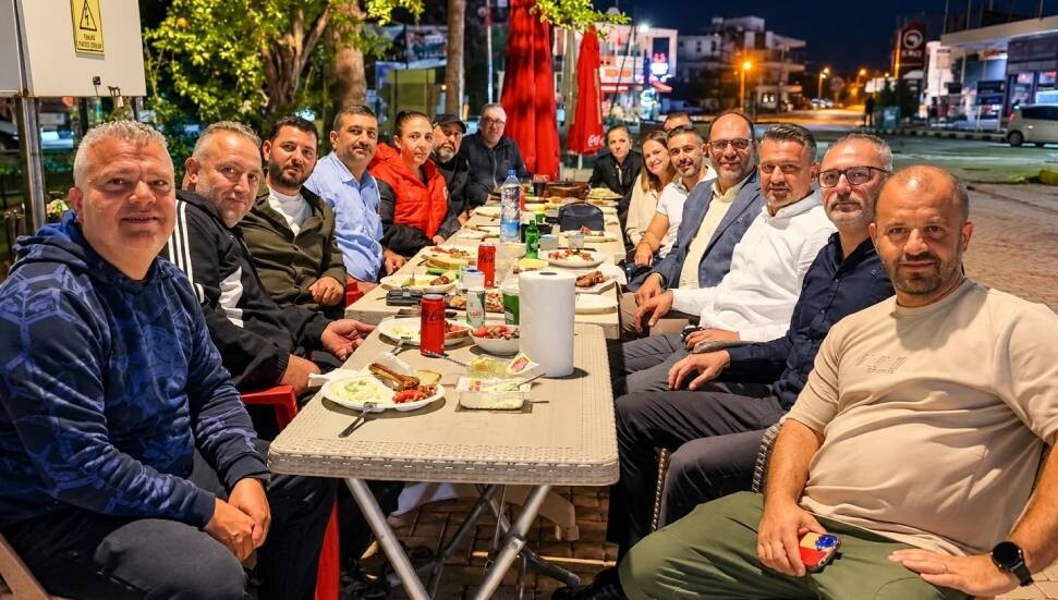 Hasan Sadıkoğlu: Gençlerimizin sporla büyümesini önemsiyoruz