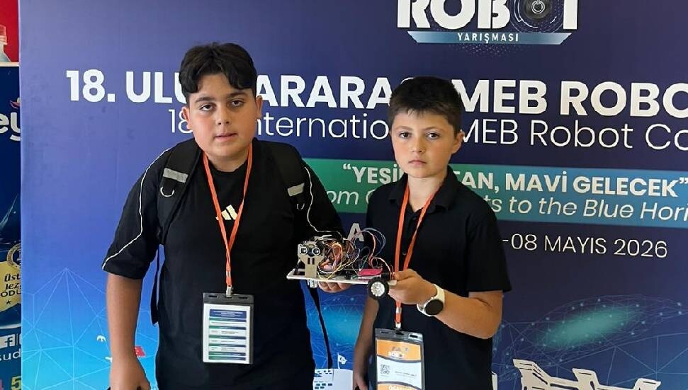 Hala Sultan İlahiyat Koleji öğrencileri Uluslararası MEB Robot Yarışması’nda ilk 10’a girdi