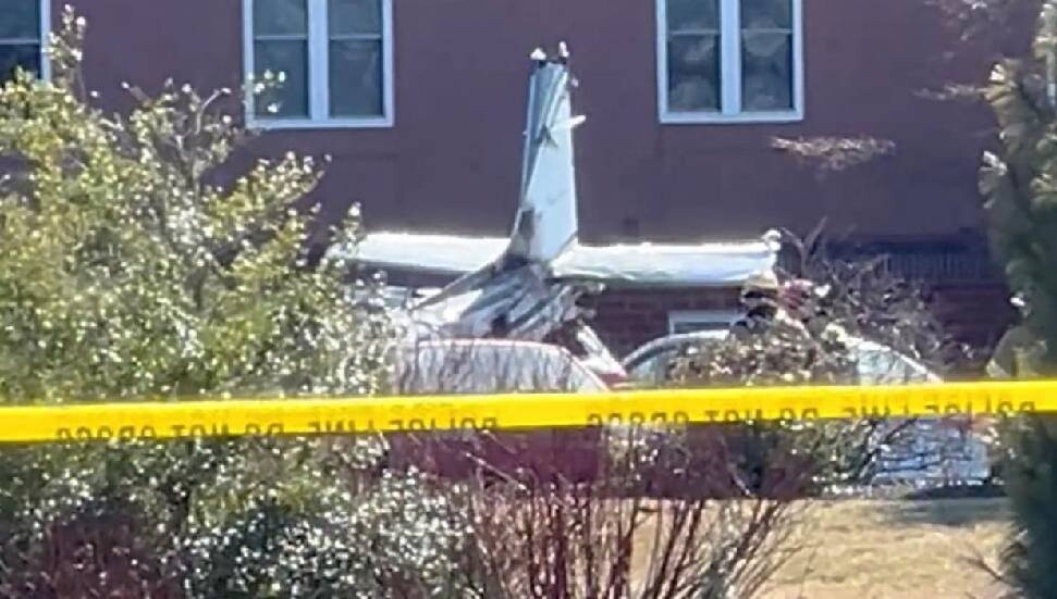 ABD'de küçük uçak düştü, 5 kişi yaralandı