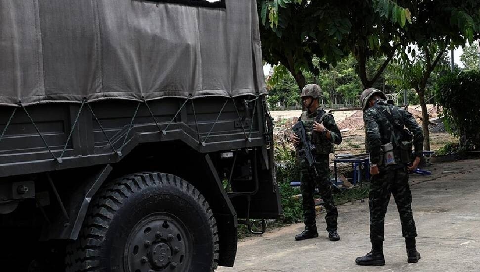 Thailand-Cambodia Clashes Reignite, Killing Soldier and Civilians