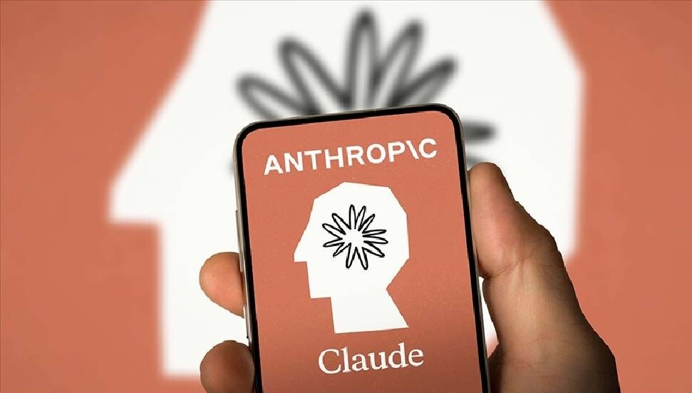 Anthropic, Pentagon'un talebini reddetti, yapay zekası Claude zirveye yerleşti