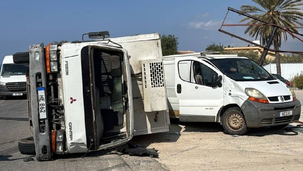 Ana yolda seyreden araçlara öncelik hakkı vermedi, kazaya neden oldu: 1 yaralı
