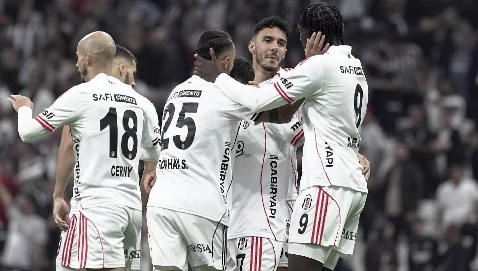 Beşiktaş, Kocaelispor’u 3-1 mağlup etti