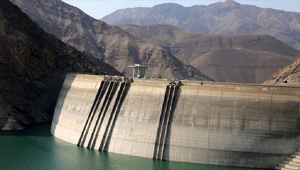Kuraklıkla mücadele eden İran'da 8 baraj kuruma tehlikesiyle karşı karşıya