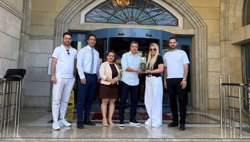 Merit Lefkoşa Otel’e TatilBudur’dan “Parlayan Yıldız Memnuniyet Başarı Ödülü”