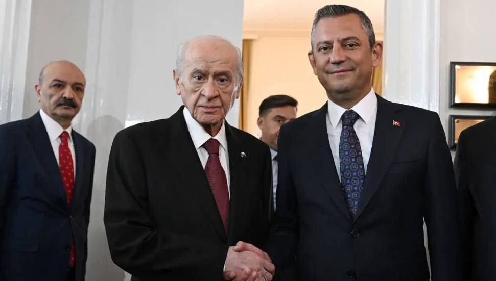 MHP Genel Başkanı Bahçeli'den CHP Genel Başkanı Özgür Özel'e telefon