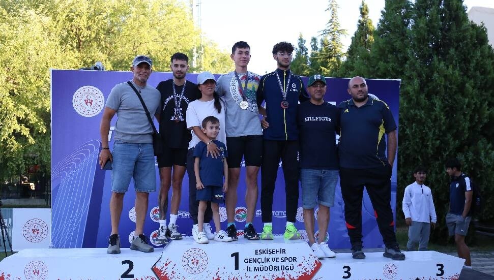 U20 Türkiye Şampiyonası'nın ilk gününde önemli başarılar geldi