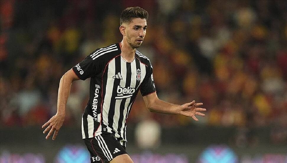 Beşiktaş, Demir Ege Tıknaz'ın Braga'ya transferini duyurdu