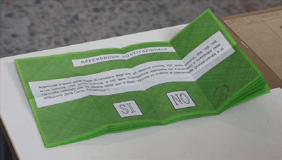 İtalya'da yargı reformu referandumda reddedildi