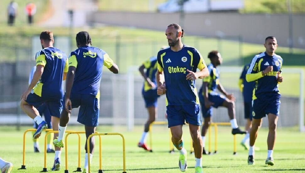 Fenerbahçe: Vedat Muric'in sağ alt adalesinde kısmi yırtık tespit edildi