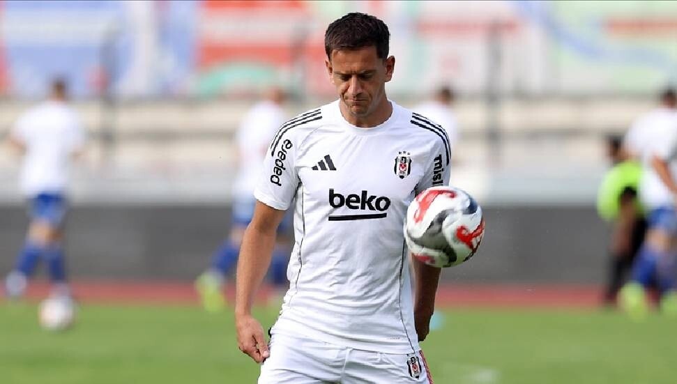 Beşiktaşlı futbolcu Amir Hadziahmetovic, Hull City'ye kiralandı