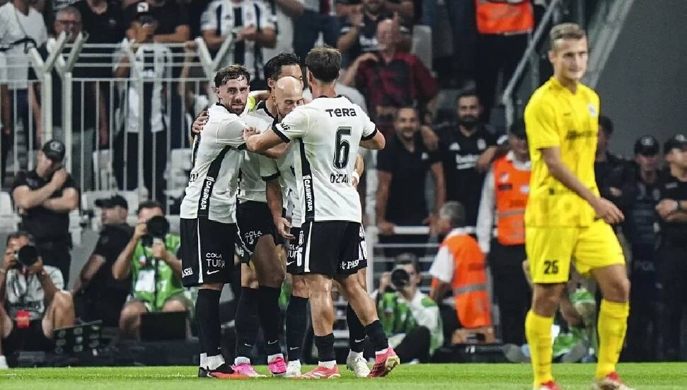Beşiktaş, UEFA Avrupa Ligi'nde play-off turunda: Galibiyet Cerny ile geldi
