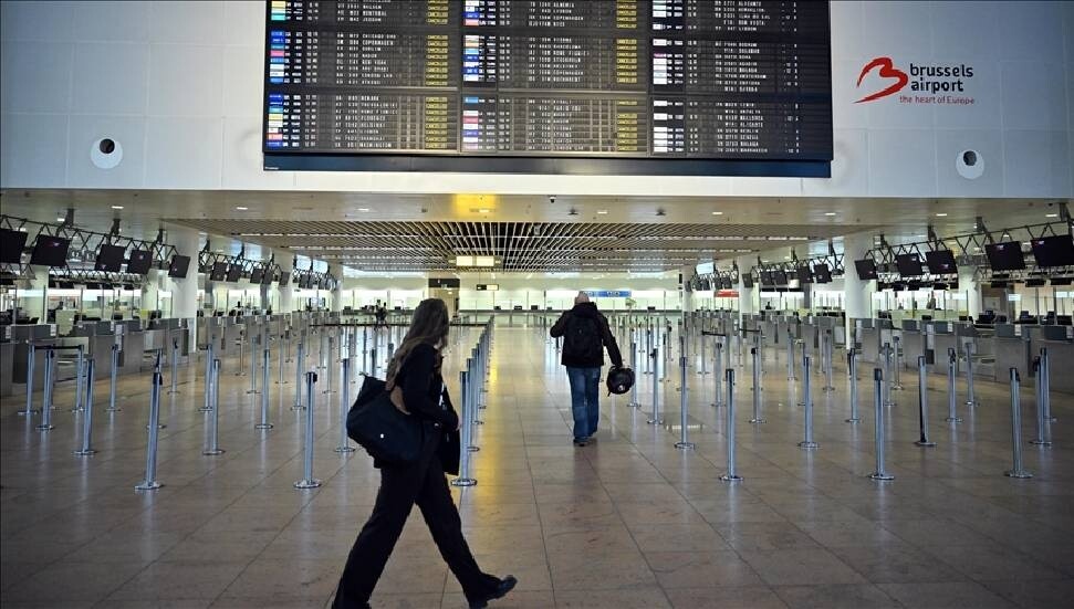 Belçika'da genel grev hayatı durma noktasına getirdi