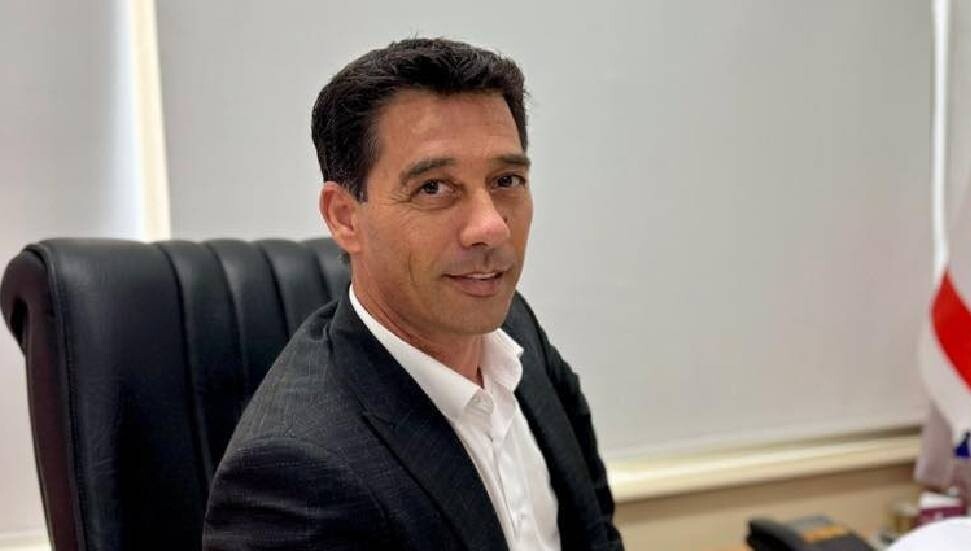 Niyazi Öztürk, 'sahte diploma' soruşturması kapsamında tutuklandı