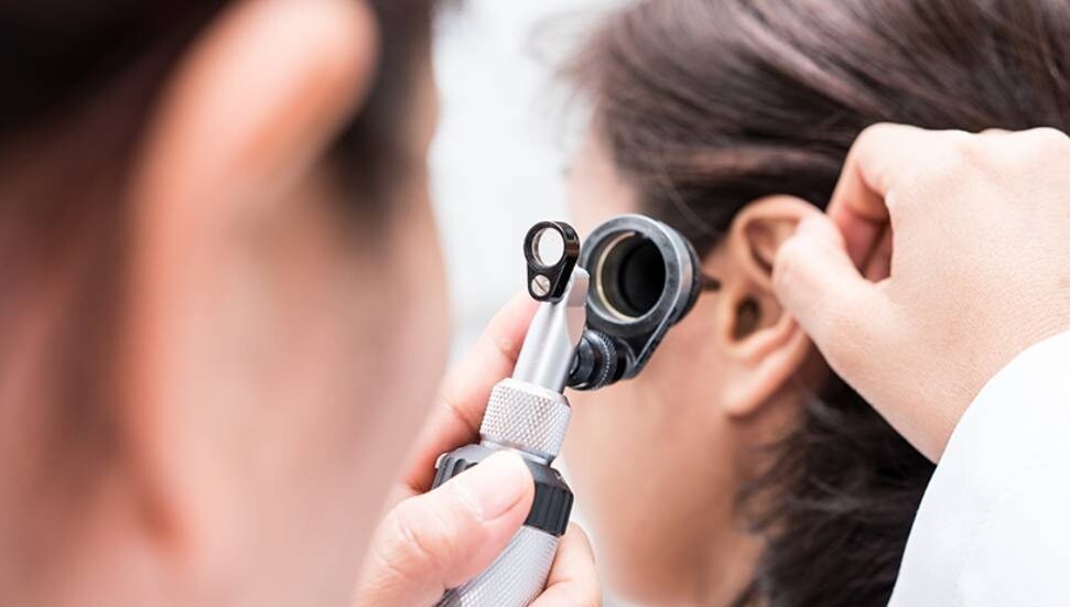 Tabipler Birliği: İşitme kaybı, erken teşhis ve uygun tedaviyle büyük ölçüde kontrol altına alınabilir