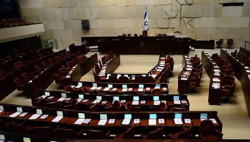 İsrail'in Gazze'de 19 bin çocuğu öldürdüğünü söyleyen milletvekili Knesset kürsüden uzaklaştırıldı