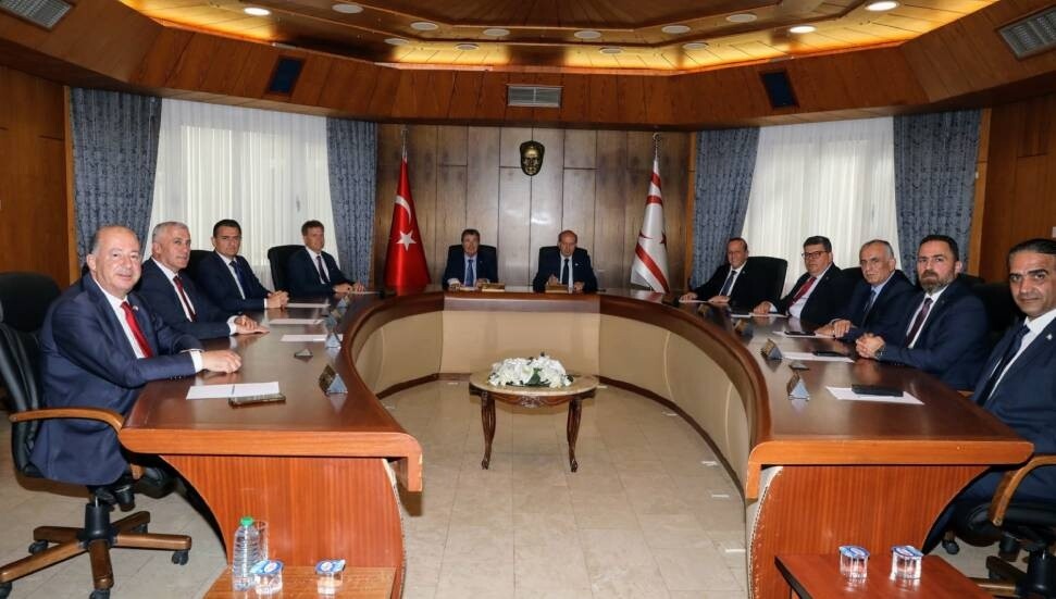 Tatar Briefs Cabinet on Meeting With UN Envoy Holguin