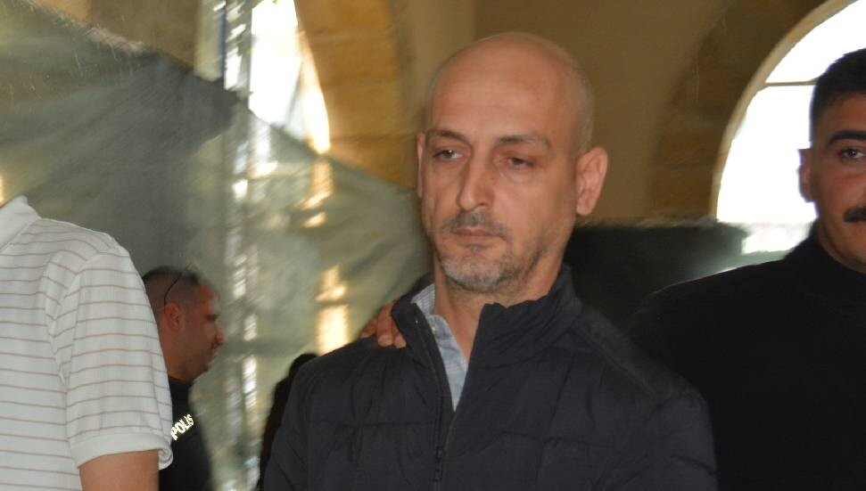 Sahte Fransız kimliğiyle ülkeye girmeye çalışan Cezayir uyruklu zanlı tutuklandı