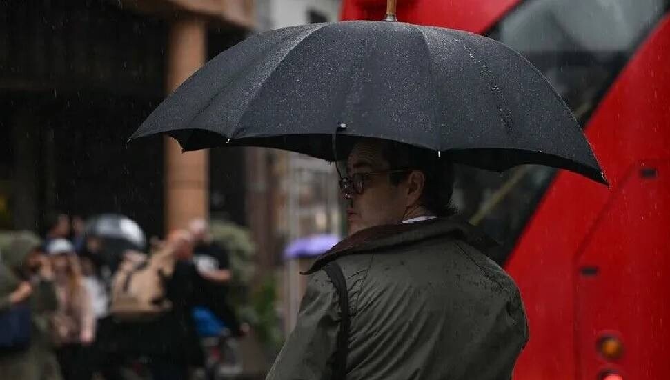 Londra'da 58 gün sonra kayda değer yağış görüldü