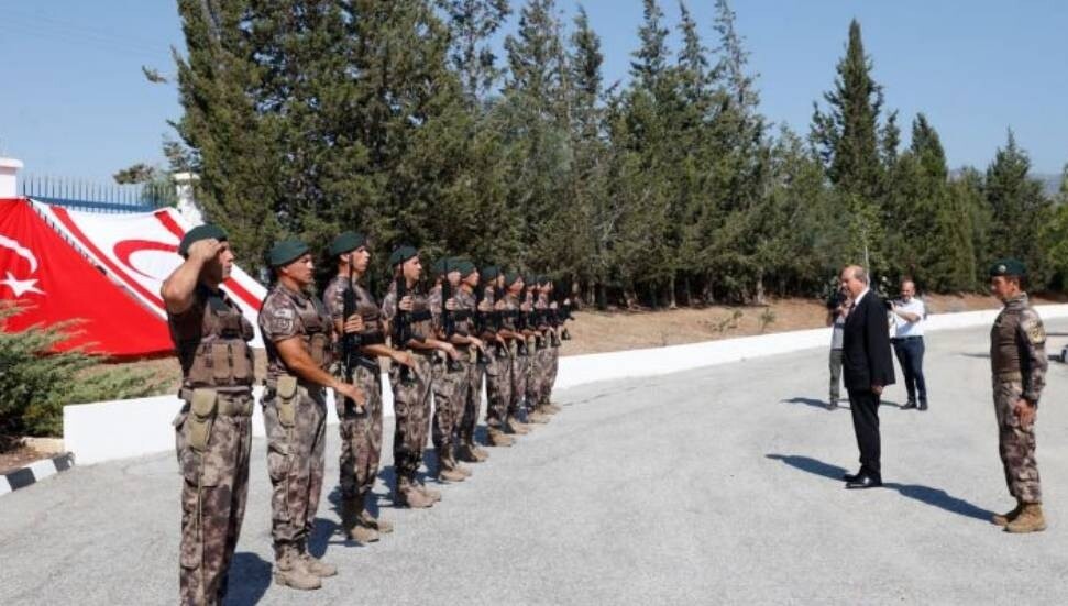 Türkiye’de şehit düşen polislerin yoklamasını KKTC Özel Harekat verdi!