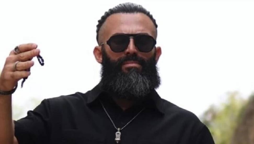 Turabi hakkında "müstehcenlik" suçundan soruşturma başlatıldı