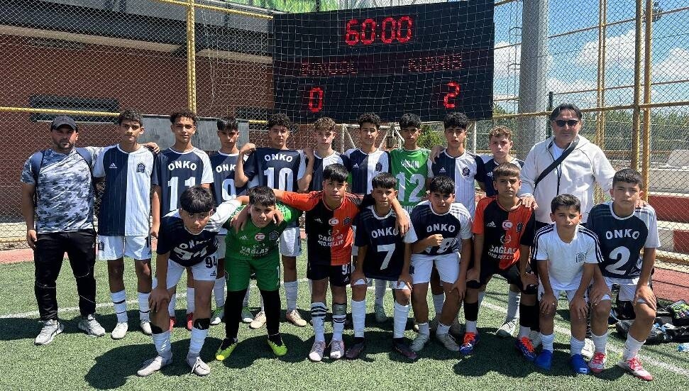 Osman Nejat Konuk Ortaokulu Futbol Takımı’ndan Türkiye’de büyük başarı