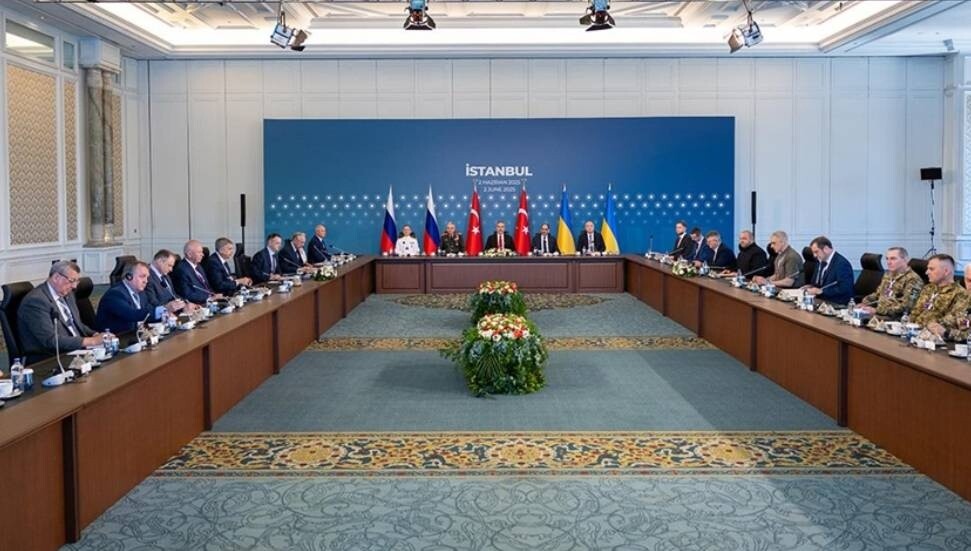 Rusya-Ukrayna Savaşı'nı sonlandırmayı hedefleyen Türkiye-Rusya-Ukrayna Üçlü Toplantısı başladı