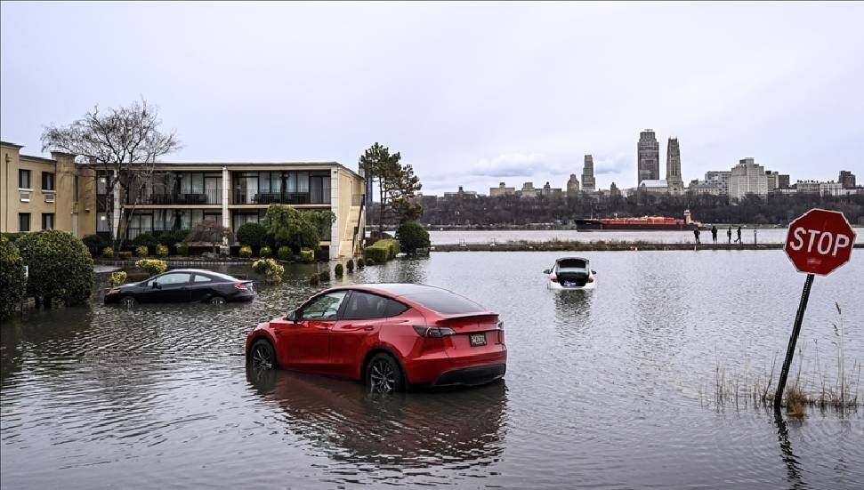 ABD'nin New Jersey eyaletinde aşırı yağış ve fırtına en az 3 kişinin ölümüne neden oldu