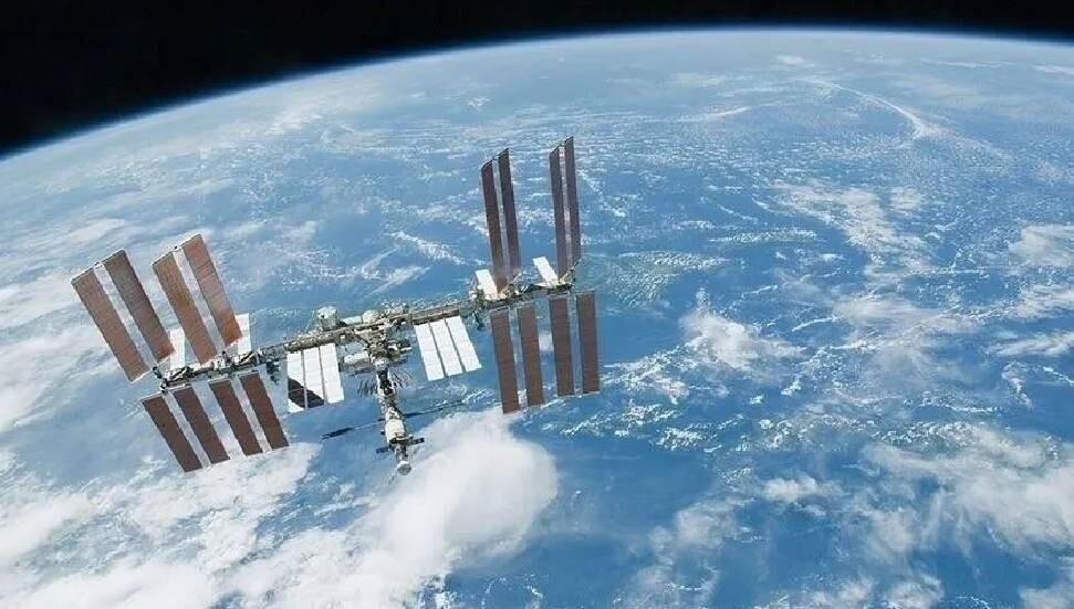 Rusya ve ABD'nin ISS'ye karşılıklı uçuş programı 2030'a uzatıldı