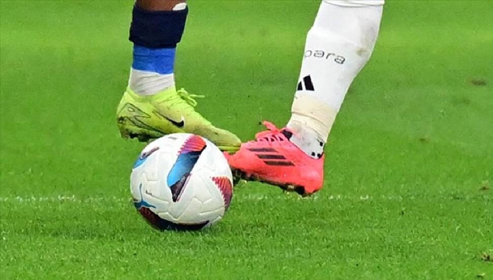 Derbide ilk golü atan galibiyete yakın