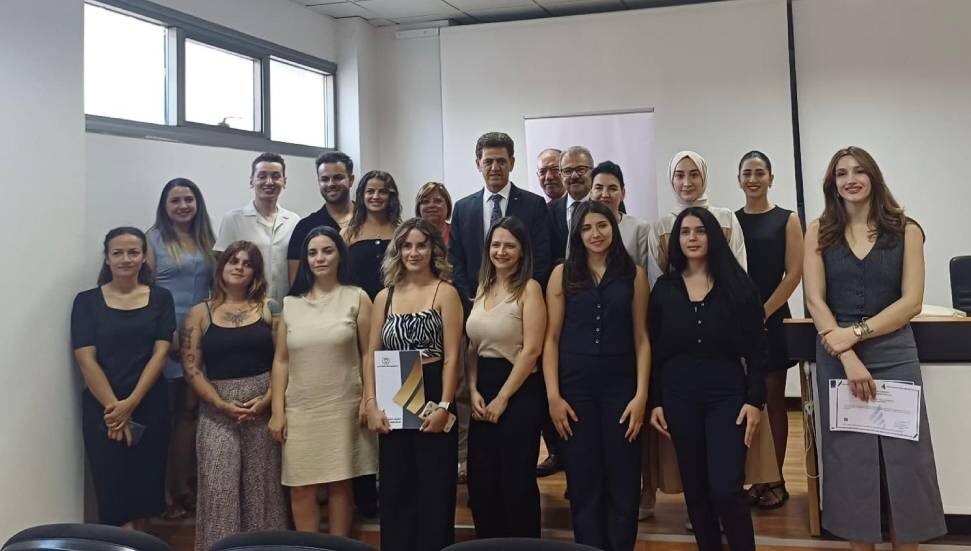 Yeterlik sınavlarında ilk iki dereceyi alanlara “Üstün Başarı Belgesi” verildi