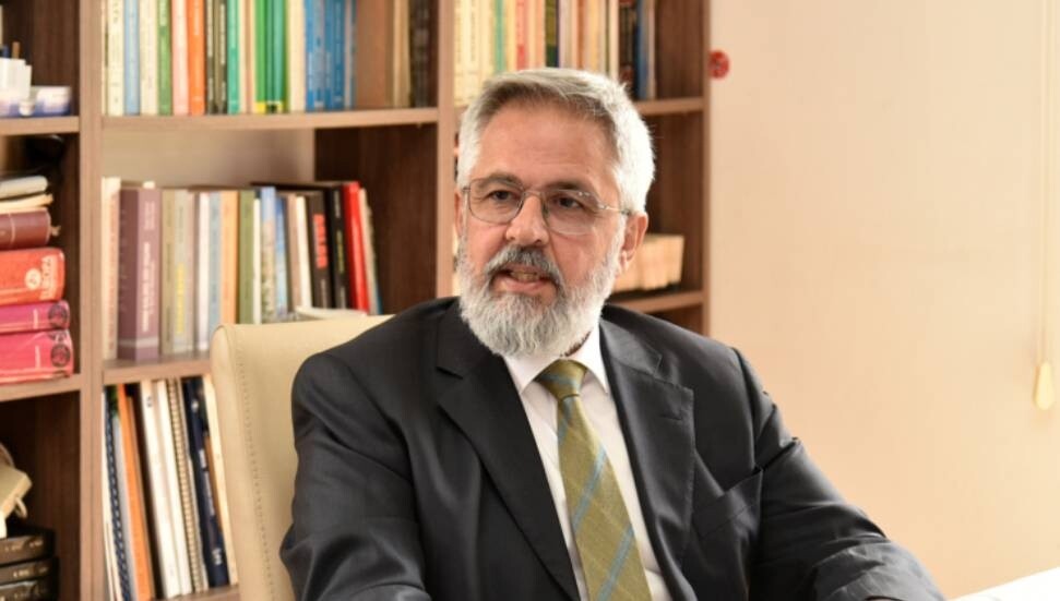 Raşit Pertev: Üslerin egemenliği bizi tehlikeye sokmamalı