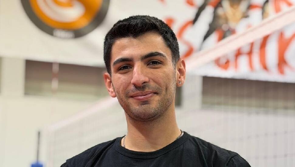 DAÜ mezunu Yunus Olgar, Eczacıbaşı Spor Kulübü’nde görev alıyor