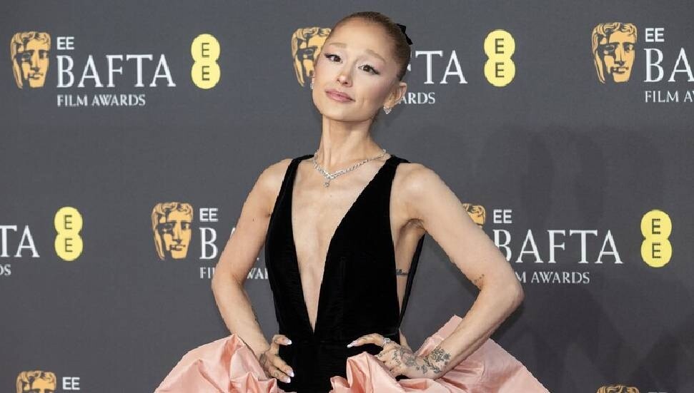 ABD'li şarkıcı Ariana Grande, şarkısını izinsiz kullanan Beyaz Saray'a tepki gösterdi