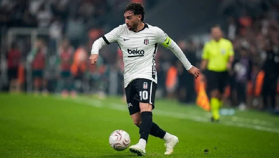 Beşiktaş'ta Orkun Kökçü'nün sağ ayak tabanında kısmi yırtık tespit edildi