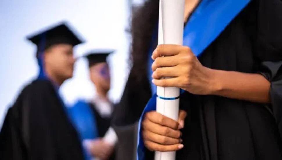 Türkiye’deki "sahte diploma" soruşturması hakkında neler biliniyor?