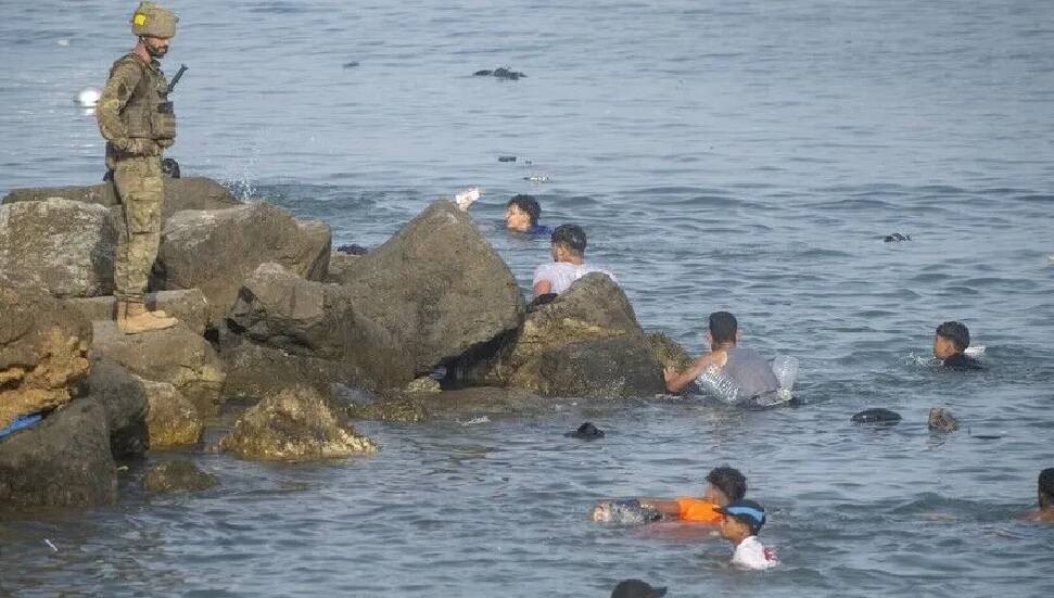 İspanya'dan düzensiz göçmenlere "hayatınızı tehlikeye atmayın" mesajı