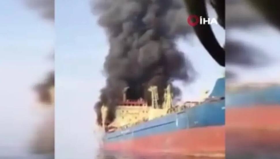 İran'dan misilleme: Hürmüz Boğazı'nda gemilere saldırı düzenlendi