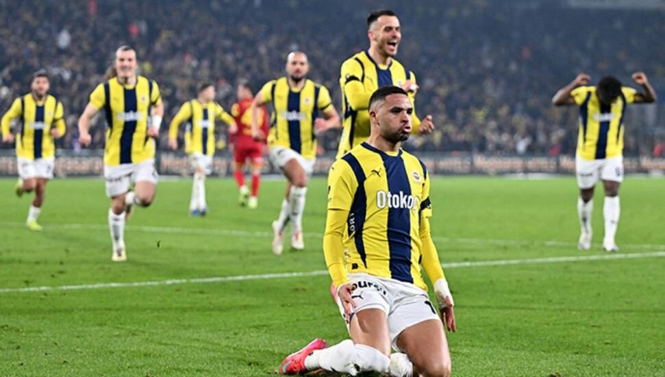 Fenerbahçe, Göztepe engelini ikinci yarıda bulduğu gollerle aştı
