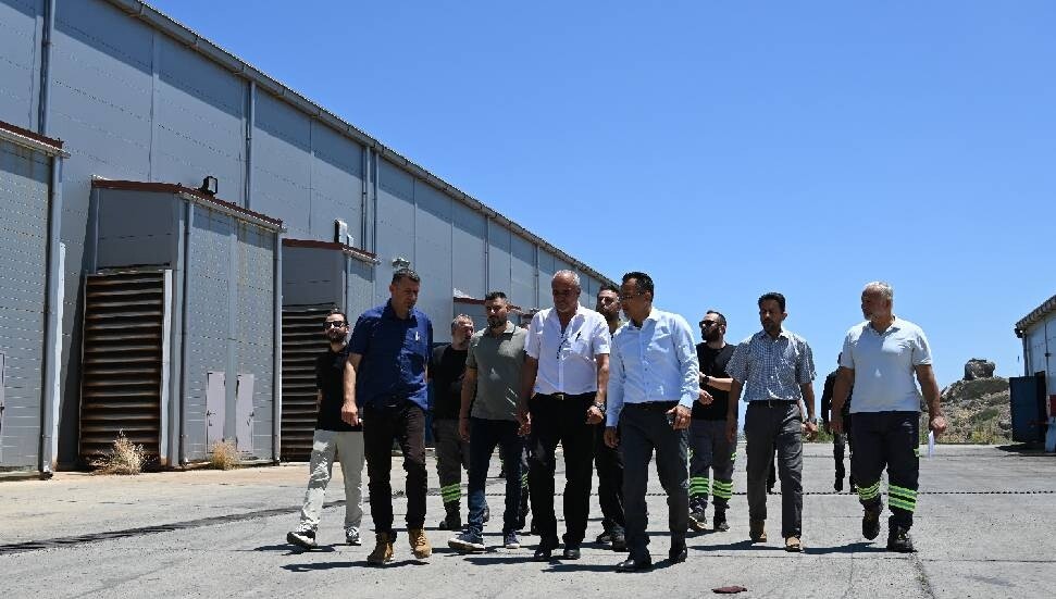 Gürsel Uzun ve Dalman Aydın’dan Teknecik ile Girne Bölge Amirliği'ne ziyaret