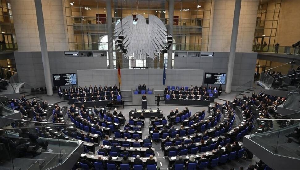 Anket: Almanların çoğunluğu, koalisyon hükümetinin yasama dönemini doldurmadan dağılacağını düşünüyor