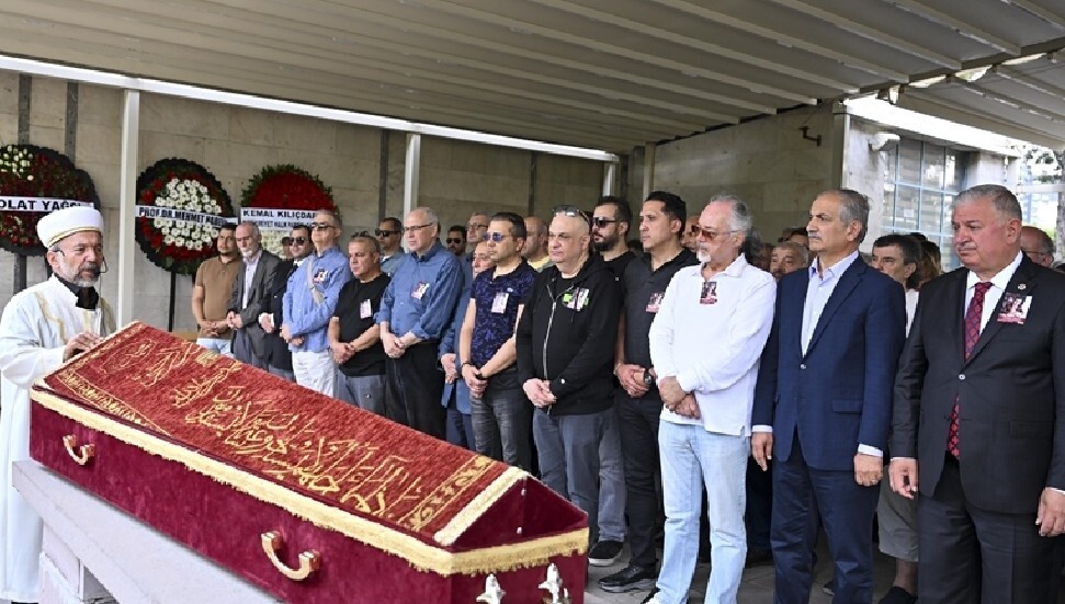 Türk sanat müziği solisti Metin Milli son yolculuğuna uğurlandı