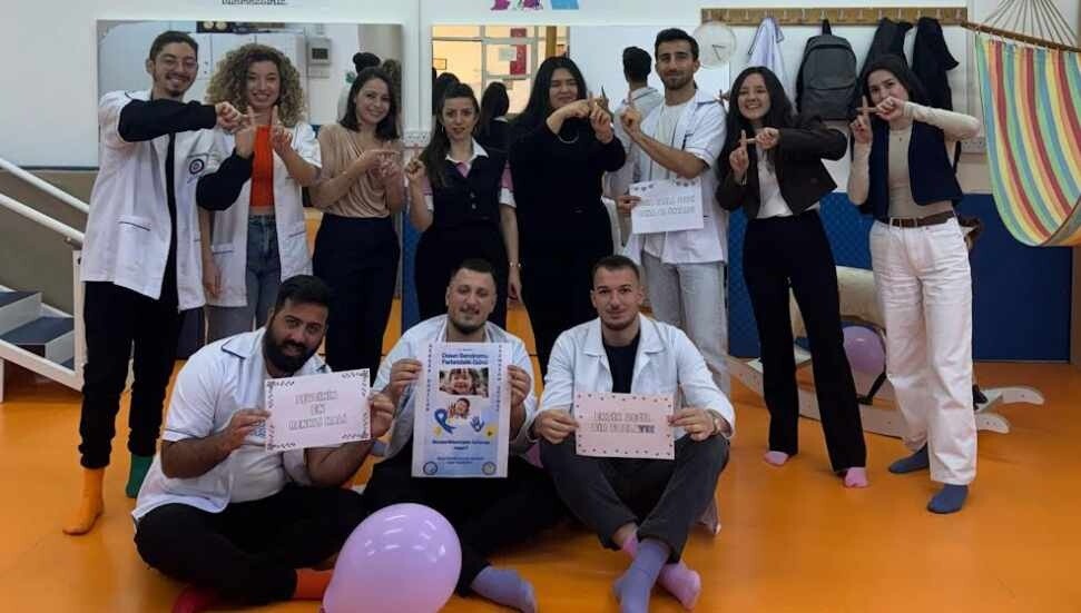 DAÜ Fizyoterapi Ve Rehabilitasyon Bölümü "21 Mart Dünya Down Sendromu Farkındalık Günü" ile ilgili açıklamalarda bulundu