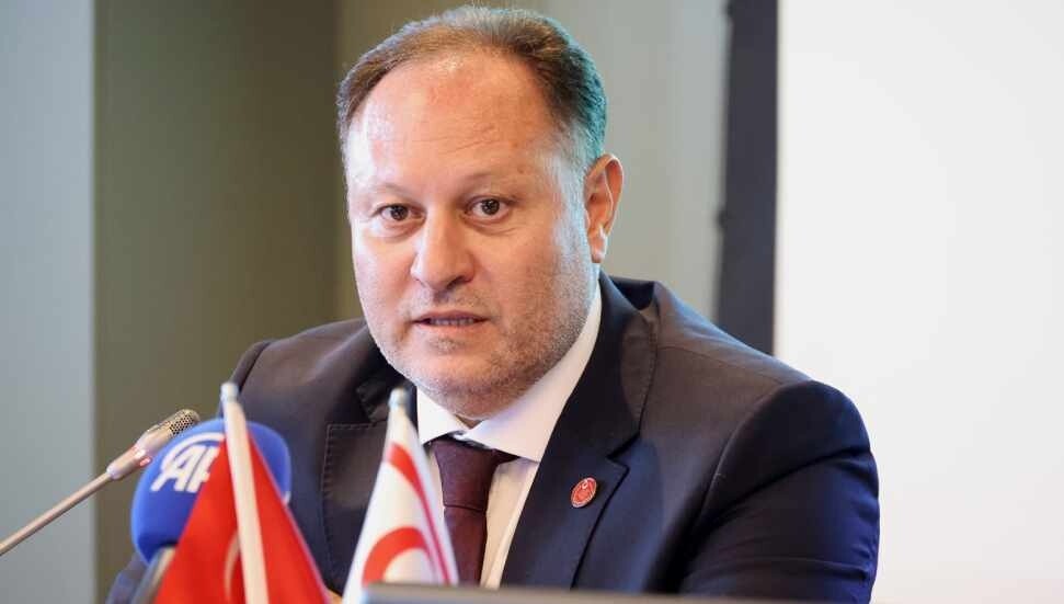 Öztürkler’den Avcıoğlu için taziye mesajı: Avcıoğlu’nun hizmetleri saygı ve minnetle anılacak