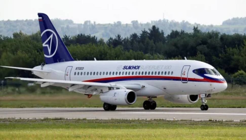 Rusya’da yolcu uçağı düştü: 3 kişi hayatını kaybetti!