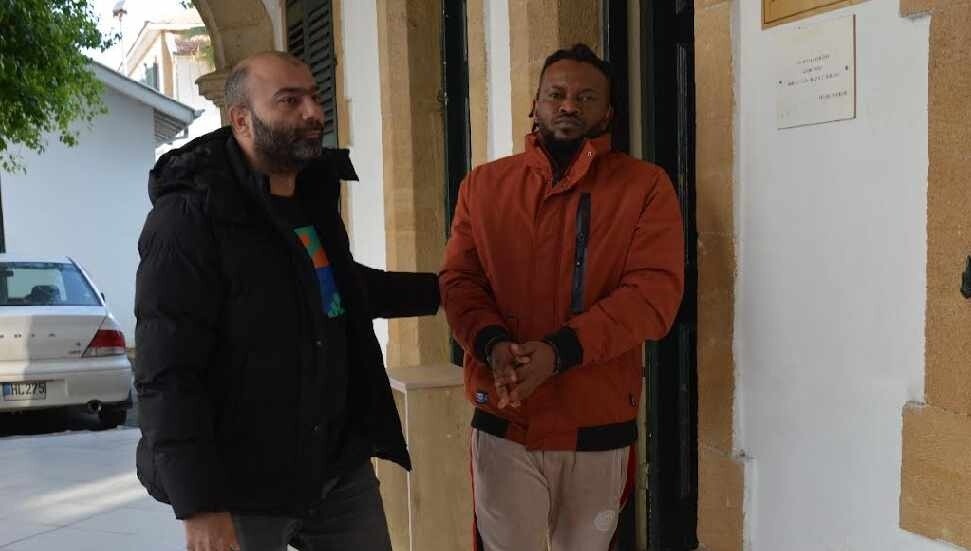 Uyuşturucu sattığı ve satın aldığı iddia edilen zanlı 3 gün tutuklu kalacak