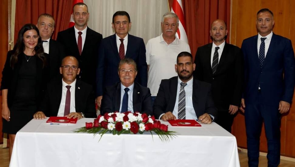 Başbakan Üstel: 27 yıl sonra sosyal konut projesi hayata geçiyor